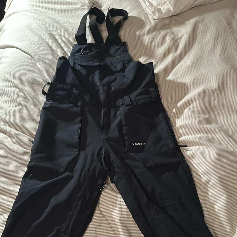 Volcom snowboard/ski bibs